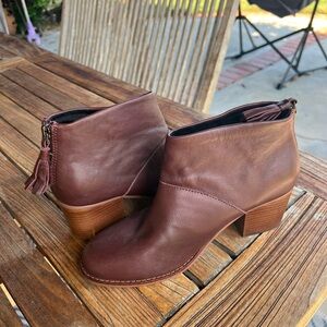 Tom’s boots- never been worn